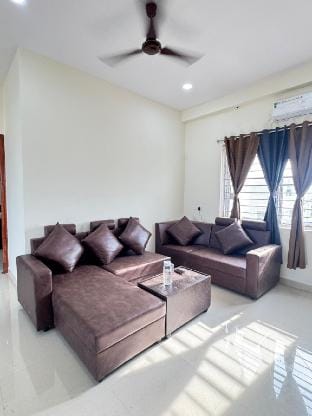 Aura stay pent house, Gachibowli Vacation rental in Hyderabad