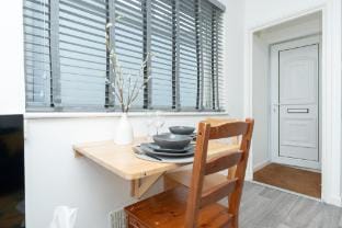 The Rabbit Hutch | Parking | Central | Smart TV  Vacation rental in Portsmouth