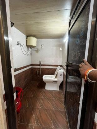 Radhe Ji Home Stay By Wishotel  Vacation rental in Uttar Pradesh