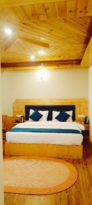 New Standard Rooms Nayra Hotel Vacation rental in Himachal Pradesh