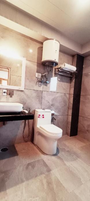 Deluxe Rooms Nayra Hotel Manali Vacation rental in Himachal Pradesh