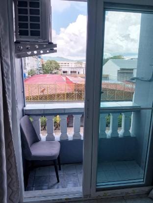 Phuket Town Escape 2 | Dank Dynasty Homes Phuket Vacation rental in Wichit