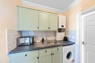 Studio Luxe • King Bed • Wi-Fi• Long Stays in Kent Vacation rental in Gravesend