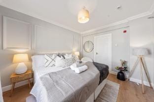 Long Stay Ready | King Bed | Kitchen | WiFi | Town Vacation rental in Gravesend