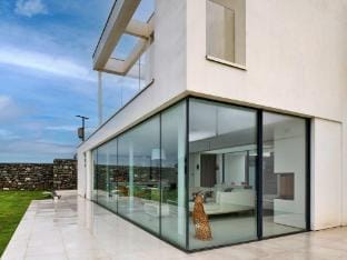 Clifftop Retreat in Criccieth with Stunning Views Vacation rental in Criccieth