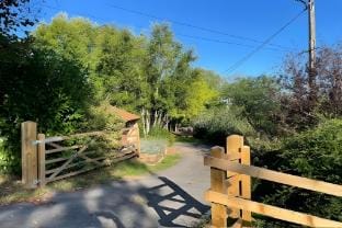 Cottage in Correze with Garden Views Vacation rental in Nouvelle-Aquitaine