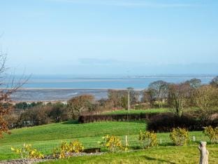 Cottage in Talacre with Stunning Sea Views Vacation rental in Llanasa