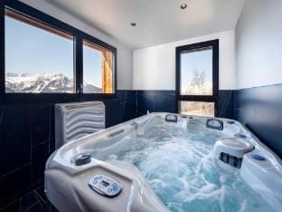 Chalet in La Rosiere near Ski Lifts Vacation rental in Montvalezan