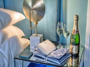 Townhouse in Nottingham with Rooftop Hot Tub Vacation rental in Nottingham