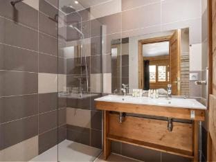 Chalet in Val dIsere with Alpine Views Vacation rental in Val dIsere