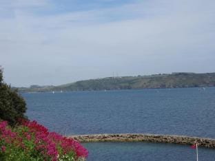 Cottage in Kingsand with Stunning Sea Views Vacation rental in Kingsand