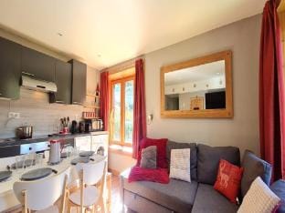 Alpine Apartment for 6 Guests Vacation rental in Les Deux Alpes