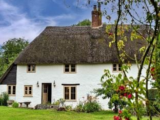 Cottage in Dorset near Lulworth Cove Vacation rental in North Dorset District
