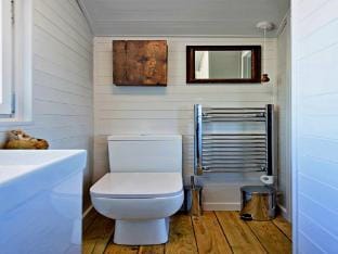 Shepherds Hut on Llyn Peninsula, Near Snowdonia Vacation rental in Wales
