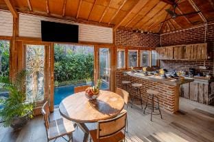 NEW! 3BR Villa Pererenan, 5 min from Canggu Fun Vacation rental in North Kuta