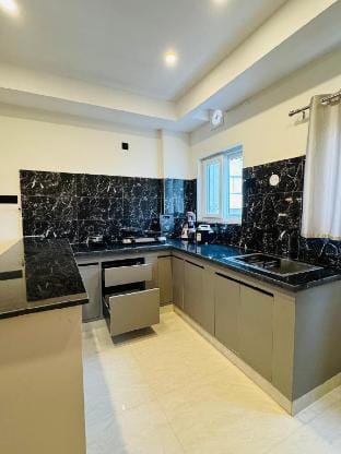 Bigson Skyara - 1Bhk live the city life 2 Vacation rental in Hyderabad