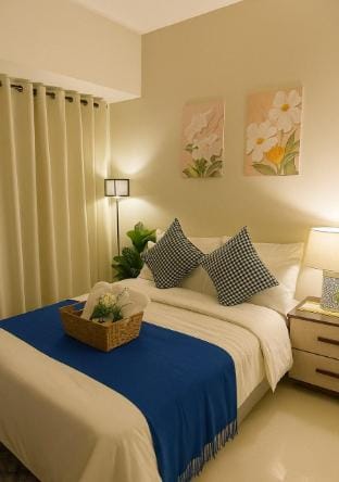 Baguio Condo with Romantic Balcony, Near Session Vacation rental in Baguio