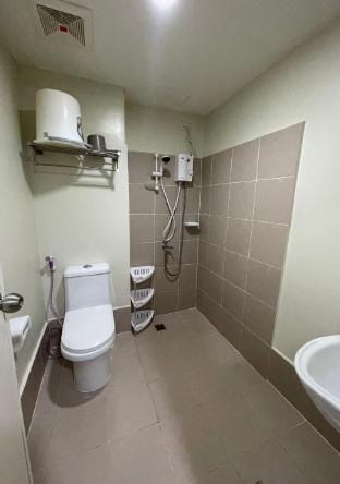 Baguio Condo with Romantic Balcony, Near Session Vacation rental in Baguio