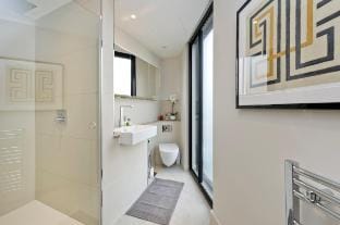 Luxurious 3 Bedroom Apartment Vacation rental in City of Westminster