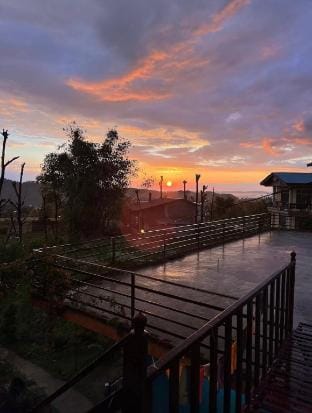 Vin’s Villa & Caffe | 2 Rooms | Mountain View. Vacation rental in Punjab, India