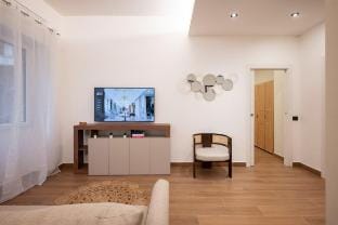 Duomo Luca Stay Luxury Suite 104 with Balconies Vacation rental in Milan