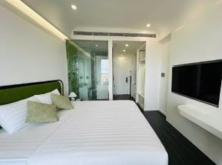 Sea & Firework View • Sunset Town• Free Pool & Gym Vacation rental in Phu Quoc