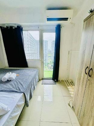 Amazing Condo near Airport, Mall of Asia, IKEA Vacation rental in Pasay