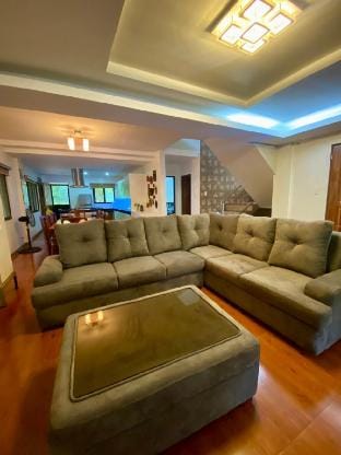 Spacious villa w/ pool, billiard,  bbq & bonfire Vacation rental in Olongapo