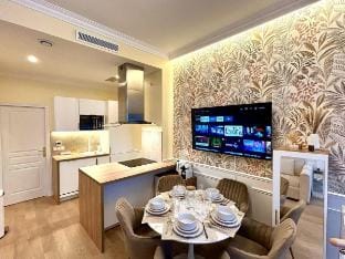 Apartment 4* - 60 sqm - Parc des Expositions - 6p Vacation rental in Issy-les-Moulineaux