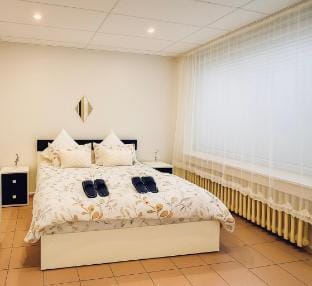 Kamer in menen Vacation rental in Flanders