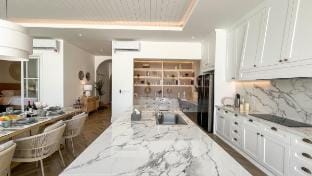 Chic & Spacious 4BR Luxury Villa with Pool Vacation rental in North Kuta