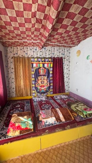 mountain view & peaceful night konchoktanzin tabo Vacation rental in Himachal Pradesh