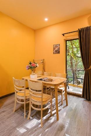 Family Room|Old Quarter|Big Balcony|Street View Vacation rental in Hanoi