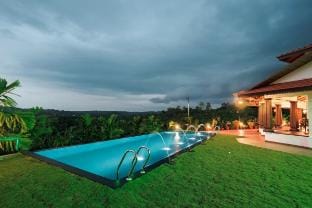 Orchard Ridge Farm Stay in Karnataka