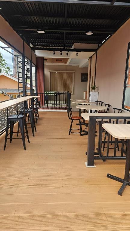 Guest House 10 Bukittinggi (Hotel Syariah) Hotel in West Sumatra, Indonesia