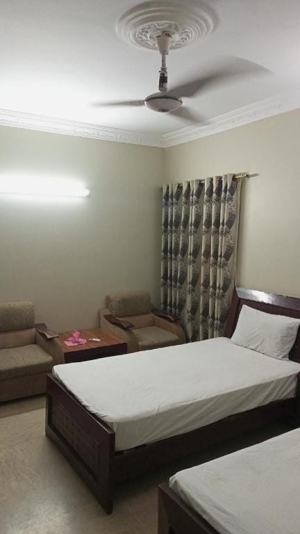 Greeny Guest House Hotel in Karachi