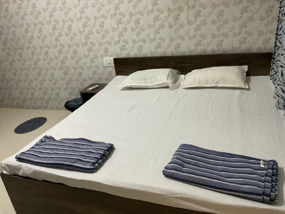 Guru Kripa Dham Bed and Breakfast in Uttar Pradesh