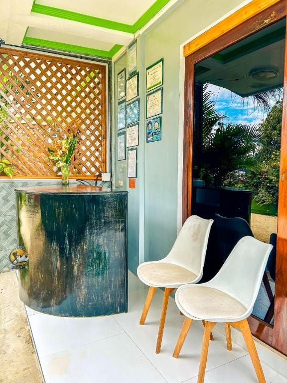 Felicitas Guest House- Siargao Island Bed and Breakfast in General Luna