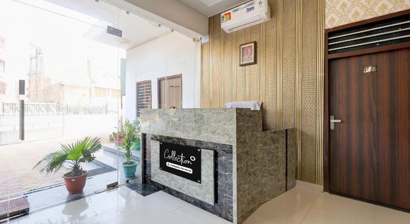 POP 84189H Shri Mukund Dham Hotel in Uttar Pradesh