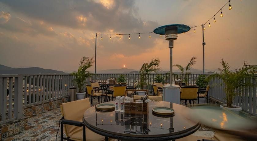 MAYA'S MANOR - A Luxury Lake View Boutique Hotel Hotel in Udaipur
