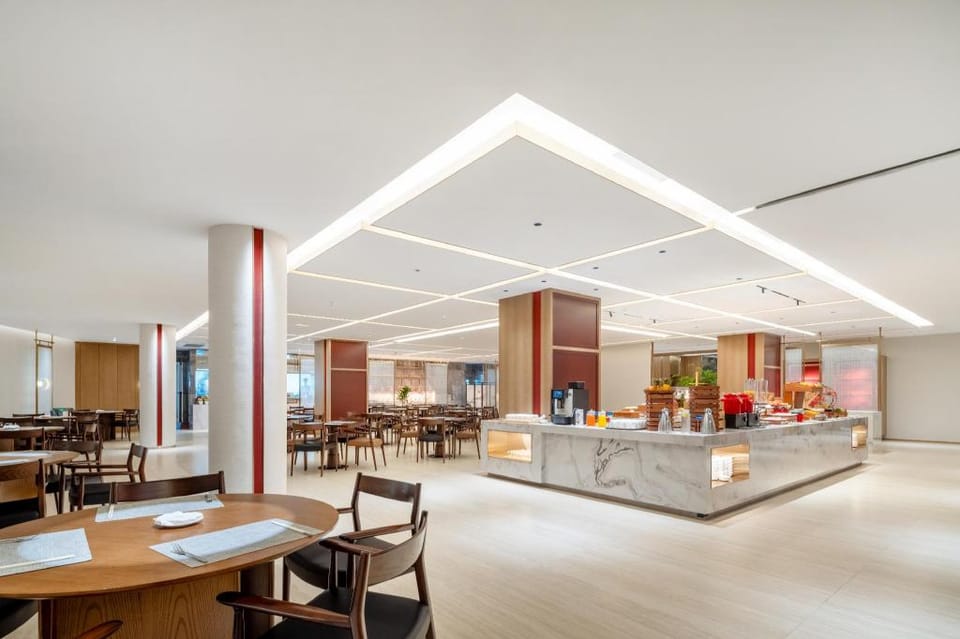 Easttune Hotel Guangzhou-TaikooHui Huajing Road Subway Station Hotel in Guangzhou