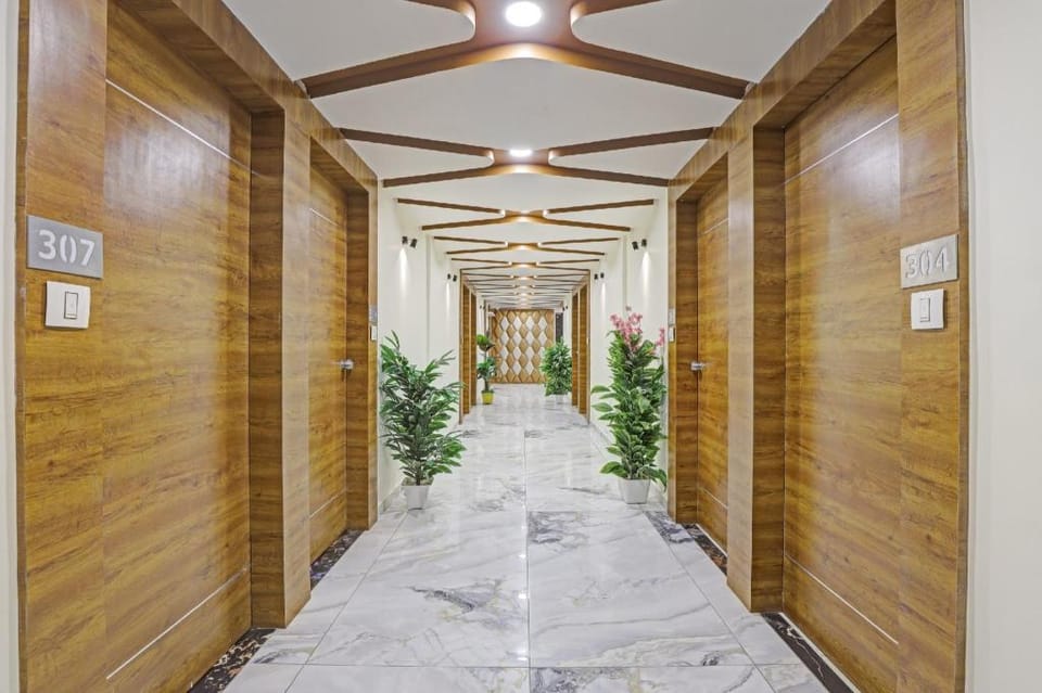 Hotel O M D Palace Hotel in Varanasi