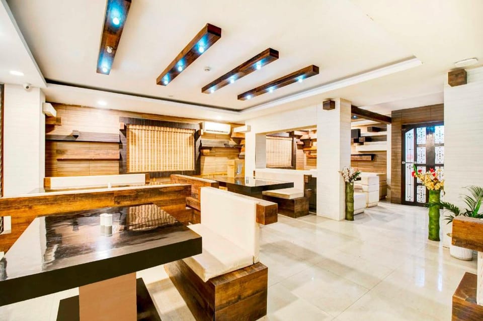 Townhouse Guwahati Roodraksh Mall Hotel in Maharashtra