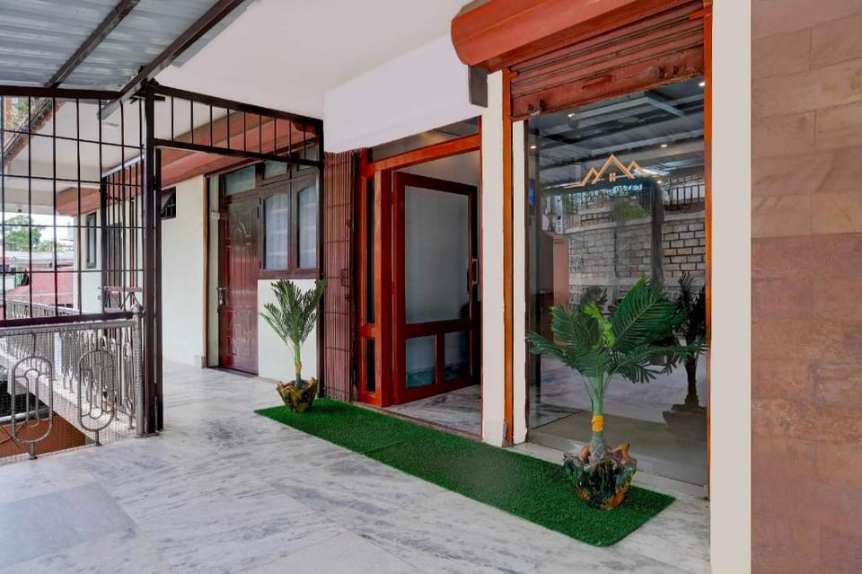Collection O Shillong Rhino Heritage Museum Hotel in Ahmedabad