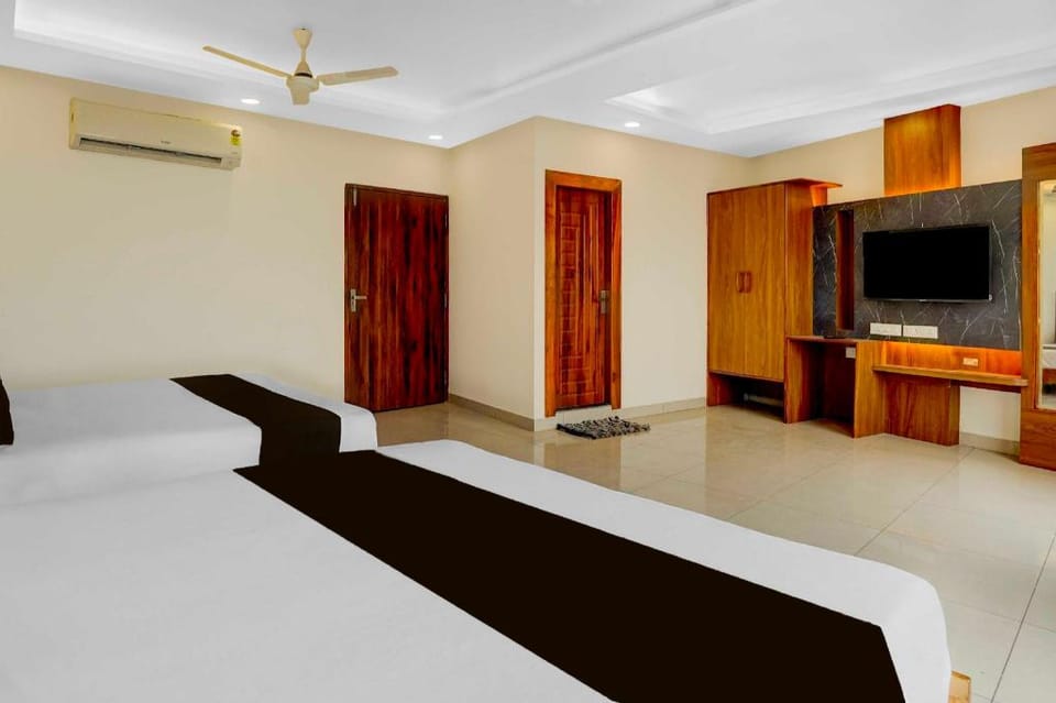 Townhouse Varanasi Golgadda Crossing Hotel in Varanasi