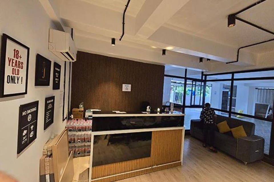 FabHotel Sri Jahnavi Hotel in Hyderabad