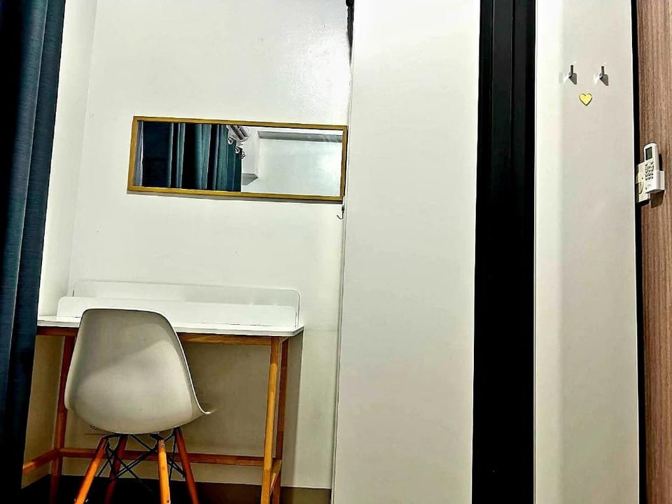 The Shoreline Escape – Tower 3 Hotel in Pasay