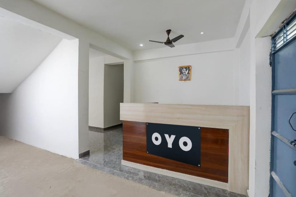 Hotel O by OYO BABA PREM HOTEL Hotel in India