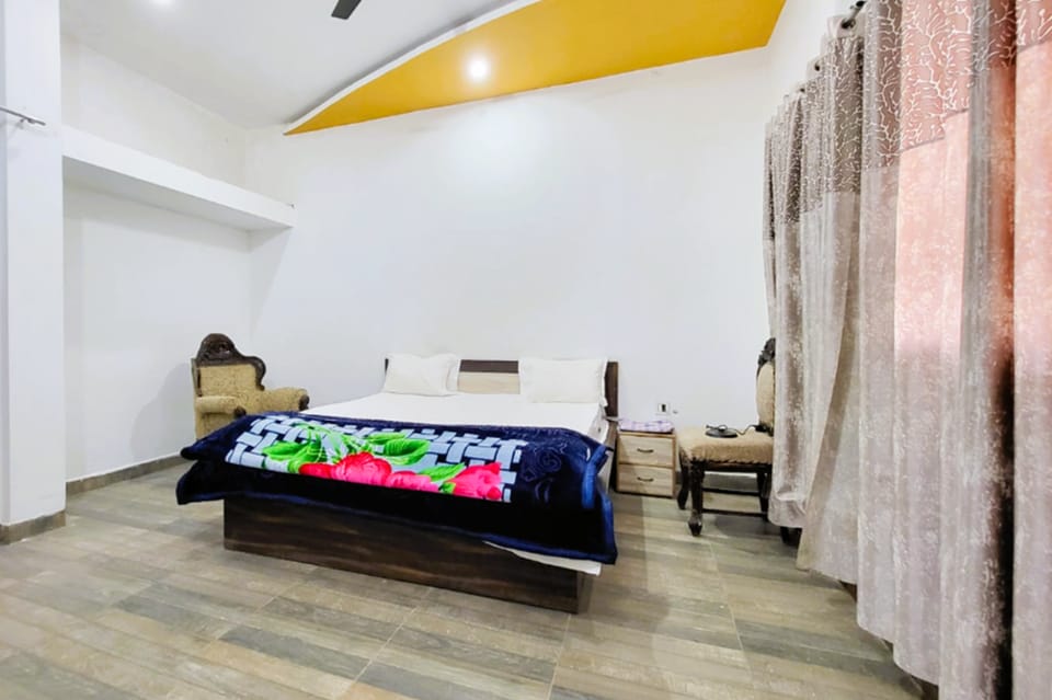 Nandi House Inn Jhusi Hotel in Uttar Pradesh