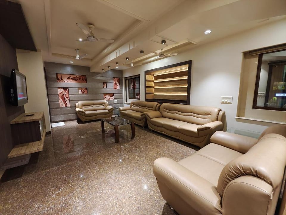 The Vraj Hotel Jamnagar Gujarat Hotel in Gujarat